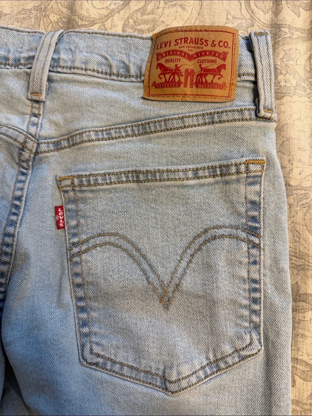 Levi's Light Blue Wedgie Straight Women's Jeans - Picture 5 of 6